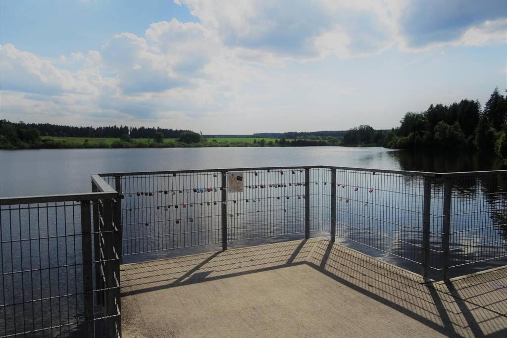 Modernes Apartment Mit Traumhaftem Blick Ins Gruene Bräunlingen Dış mekan fotoğraf